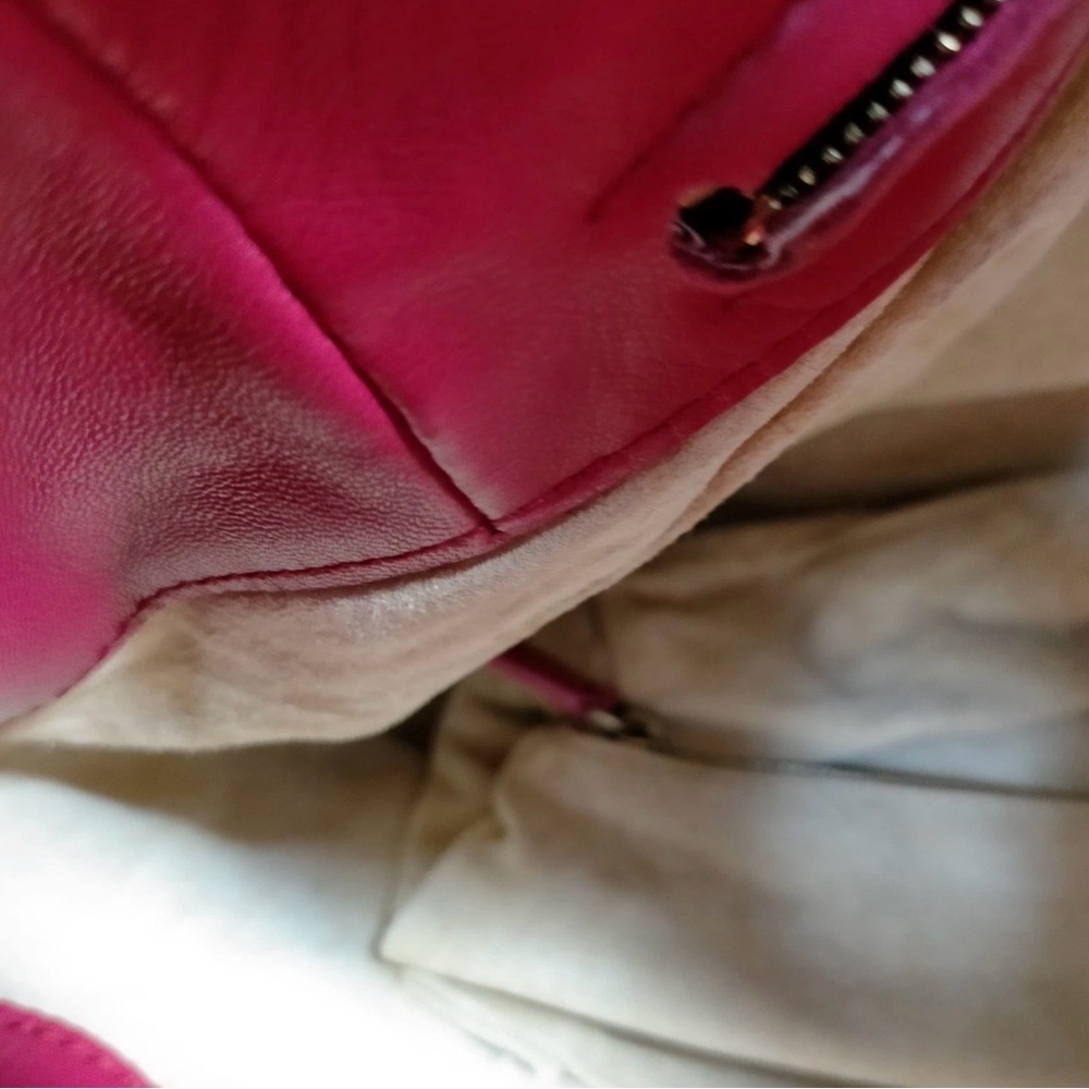 Bottega Veneta Red Intrecciato Hobo Bag. Lipstick red - Picture 12 of 16